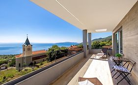 Villa Infinity